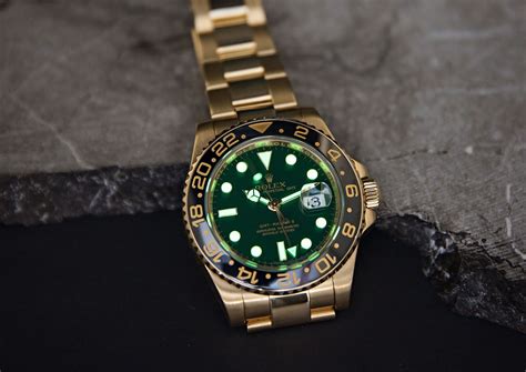 Rolex luminous materials history